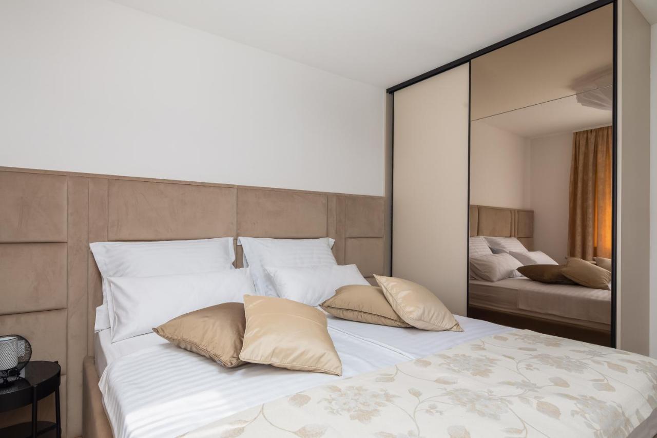 Apartments Villa Maracella 산책길 외부 사진
