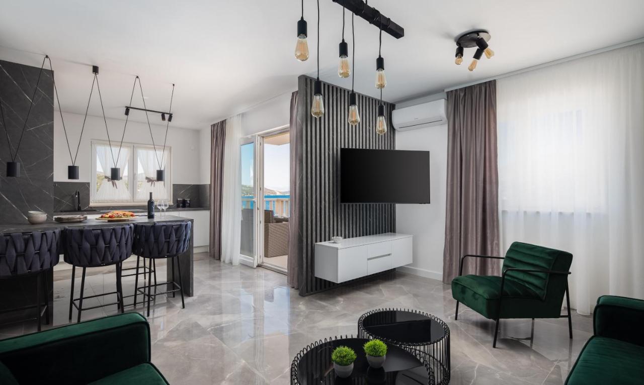 Apartments Villa Maracella 산책길 외부 사진