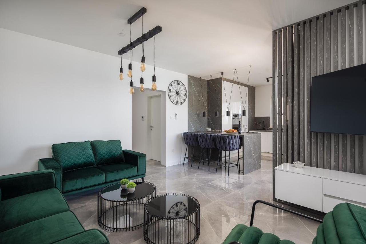 Apartments Villa Maracella 산책길 외부 사진
