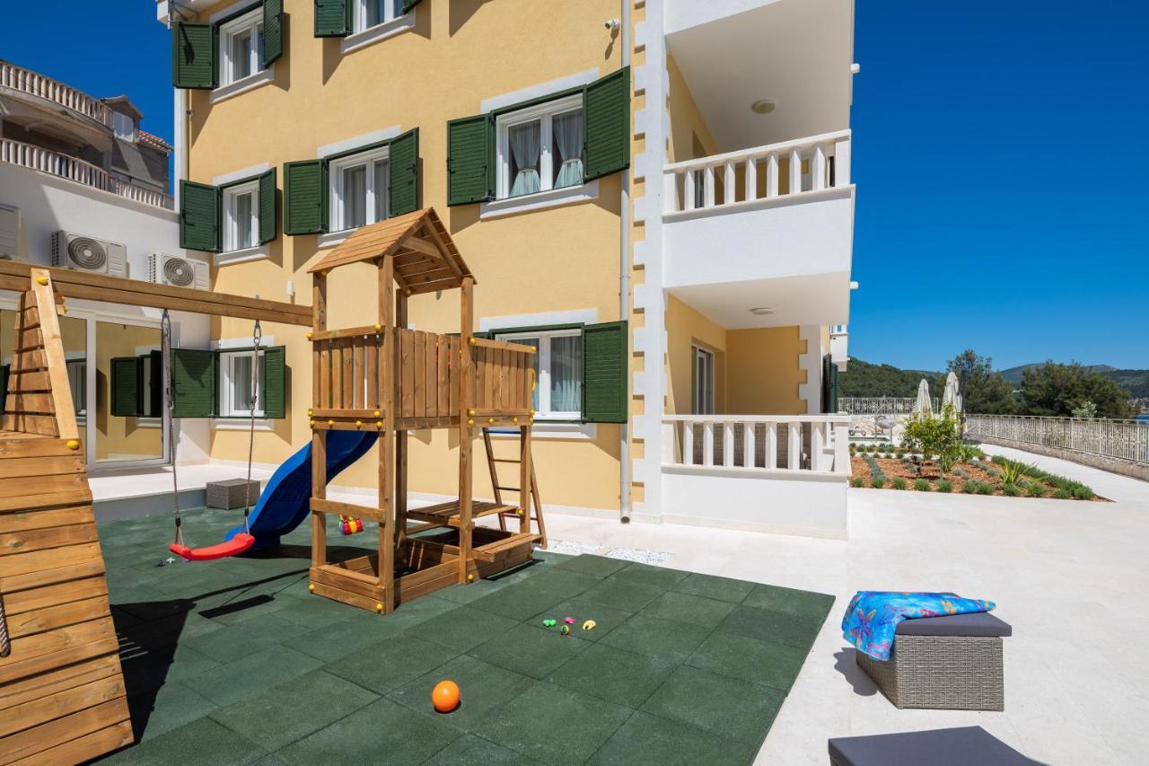 Apartments Villa Maracella 산책길 외부 사진